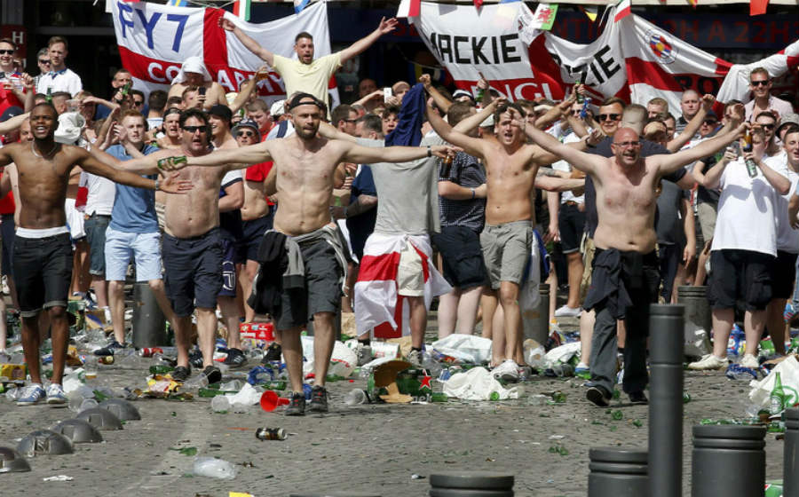 england-fans-euro